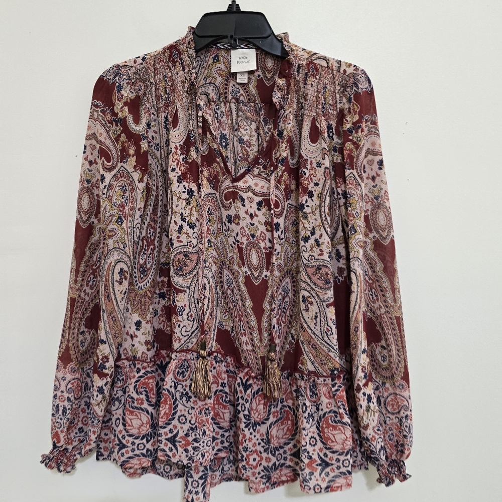 KNOX ROSE size XS Long Sleeve Semi Sheer Paisley Boho Blouse Burgundy